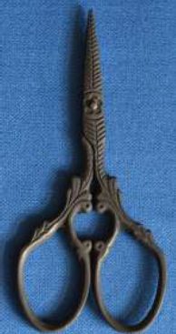 Kelmscott Vineyard Primitive scissors 